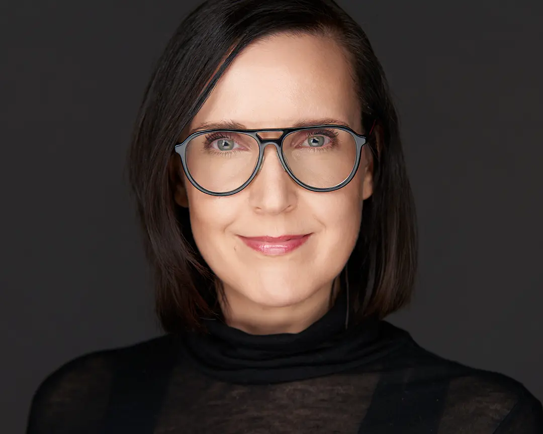 Professioneller Business-Headshot f&uuml;r LinkedIn, fotografiert von Rainer M&uuml;ller Fotografie in Ha&szlig;furt.